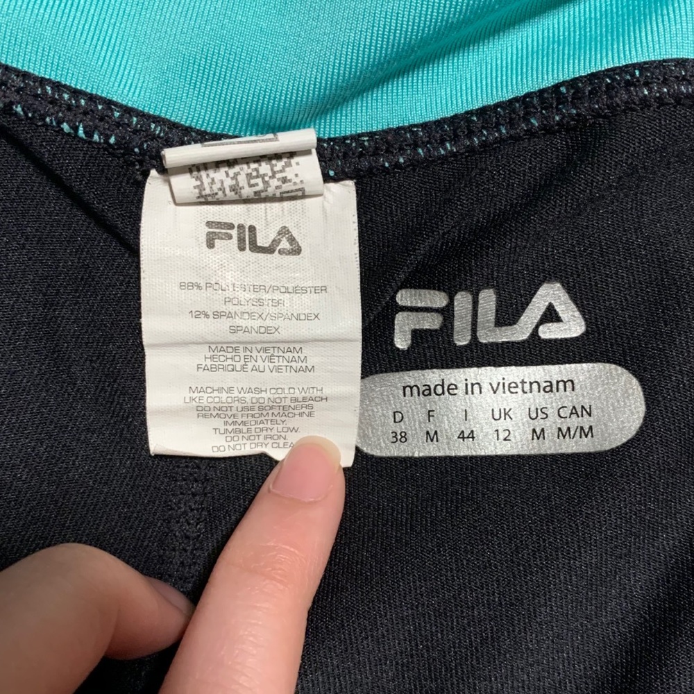 🛍FILA Black Capris - Picture 5 of 5